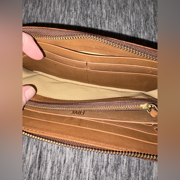 Frye DEMI Leather Zip Around Wallet Whiskey Distressed Western Bohemian - Picture 9 of 15